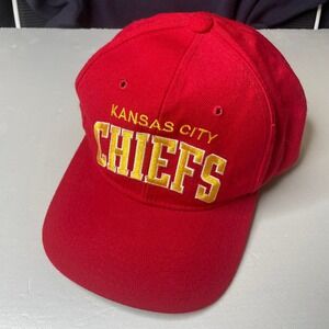 Kansas City Chiefs Red Starter NFL Snapback Baseball Cap Hat OSFA